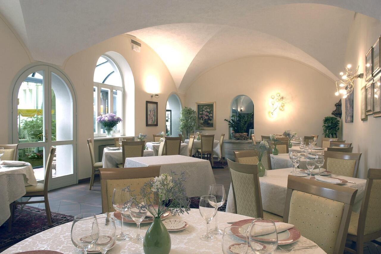 Albergo Della Torre Dal 1891 Trescore Balneario Eksteriør billede